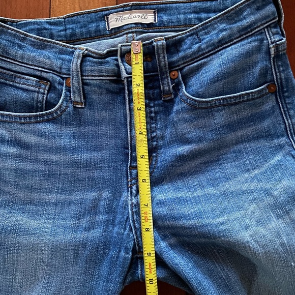 Madewell 9” high rise skinny cropped 26 fayed cuffs - Picture 5 of 9